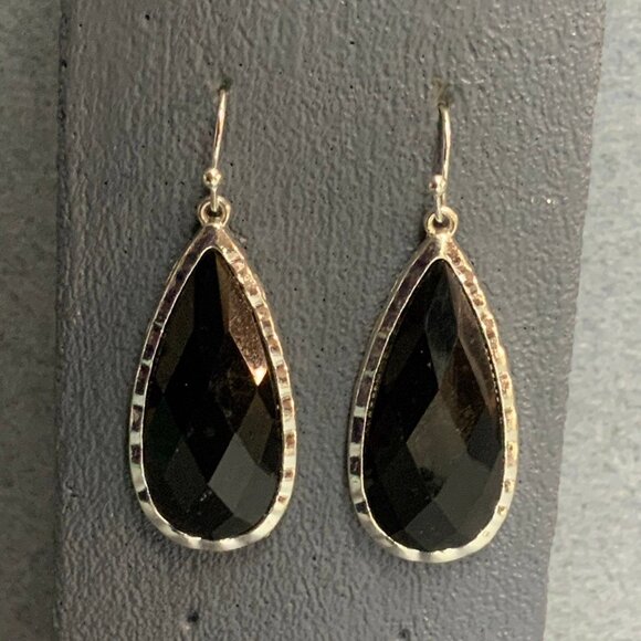 Vintage Jewelry - Dangle Pierced Earrings 1.5 In Faceted Black Teardrop Silver Edge Retro Vintage
